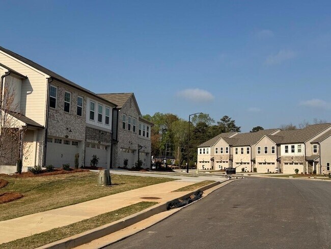 Foto del edificio - 214 Kinship Dr