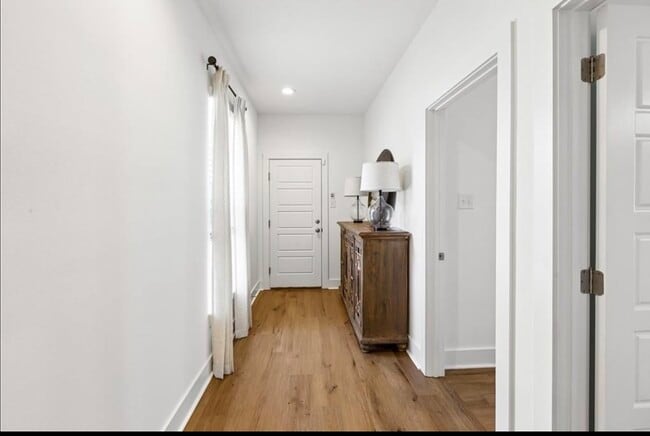 Building Photo - 3046 Creekstone Way