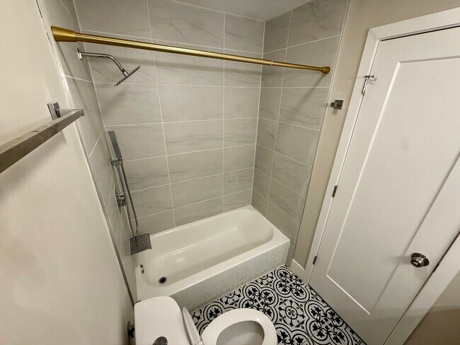Foto del edificio - 7502 Culver Ln