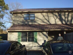 Building Photo - 167-Cs-1017 Cs-1017