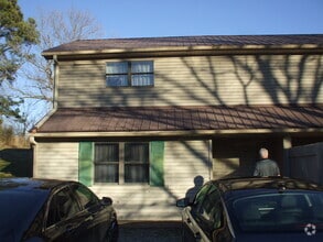 Building Photo - 167-Cs-1017 Cs-1017