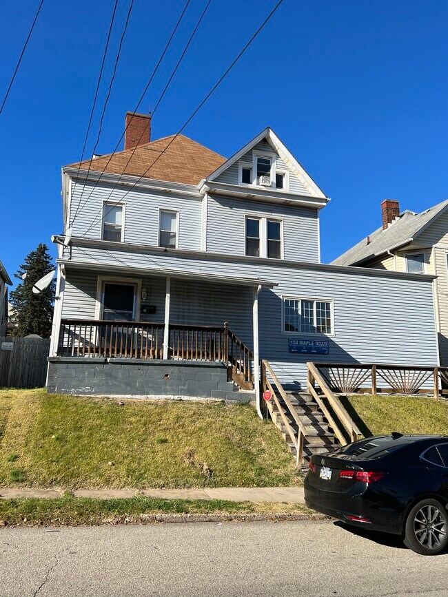 Front - 104 Maple Ave