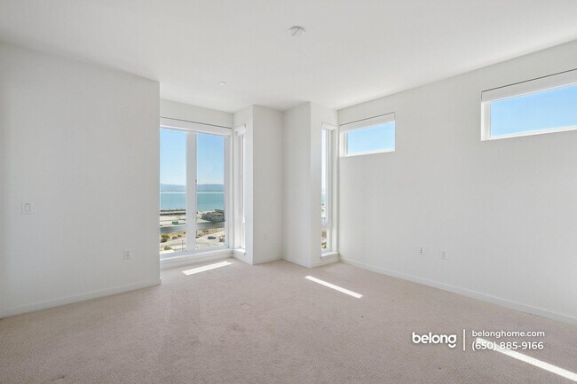 Building Photo - 10 Innes Ct