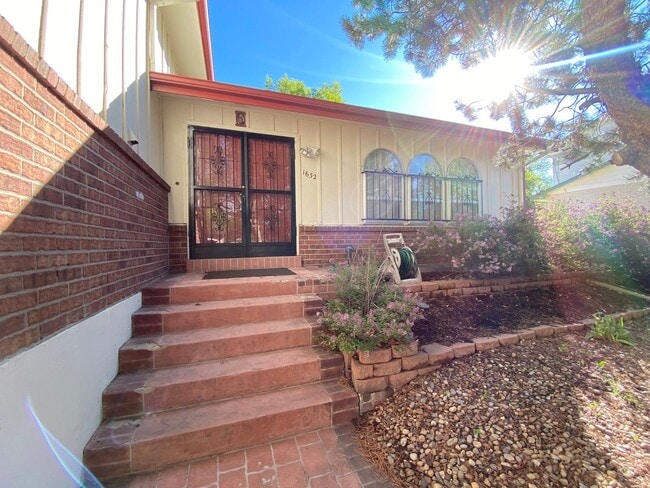 Photo - Spacious 4-Bed Rental in Aurora Featuring High Ceilings and Large Yard House