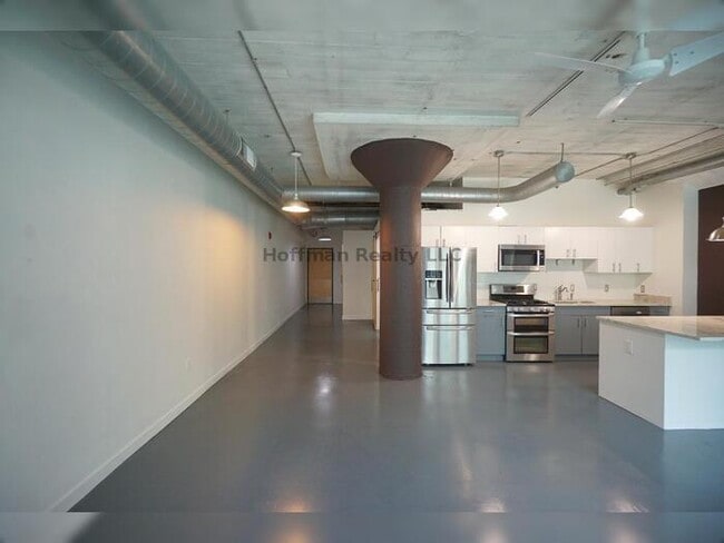 Foto del edificio - Chanel Side Condo