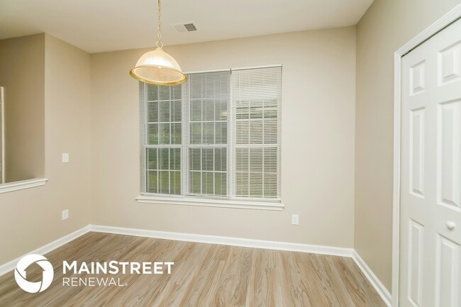 Building Photo - 4995 Cascade Hills Cir SW