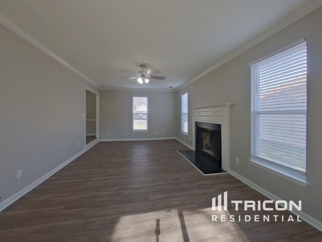 Building Photo - 5400 Southminster Ln
