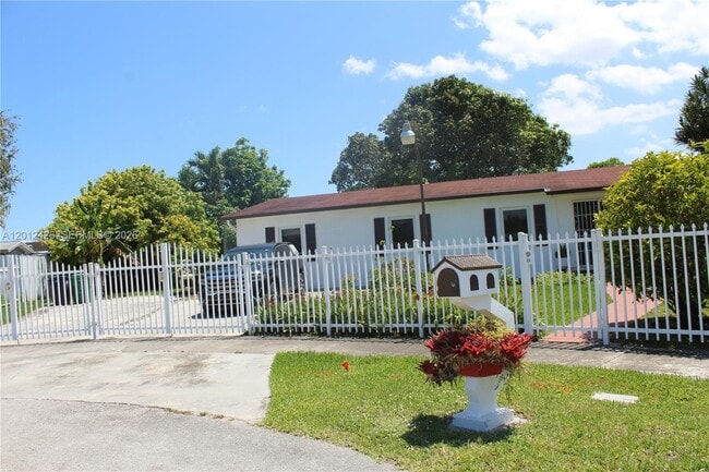 Foto del edificio - 30724 SW 154th Ct