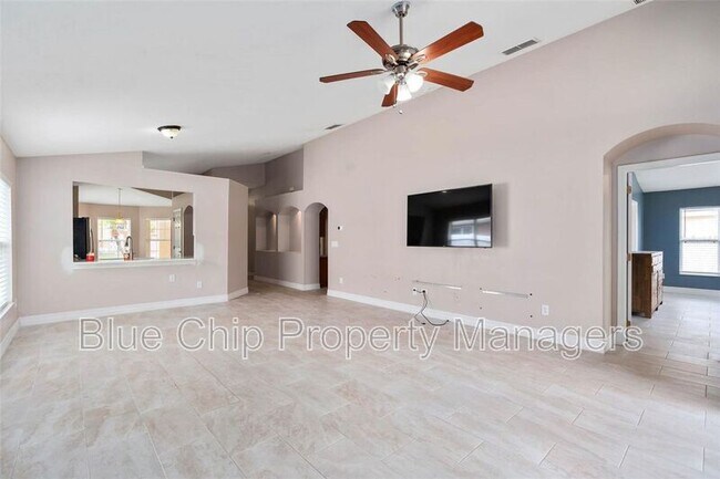 Building Photo - 2441 Deer Creek Blvd