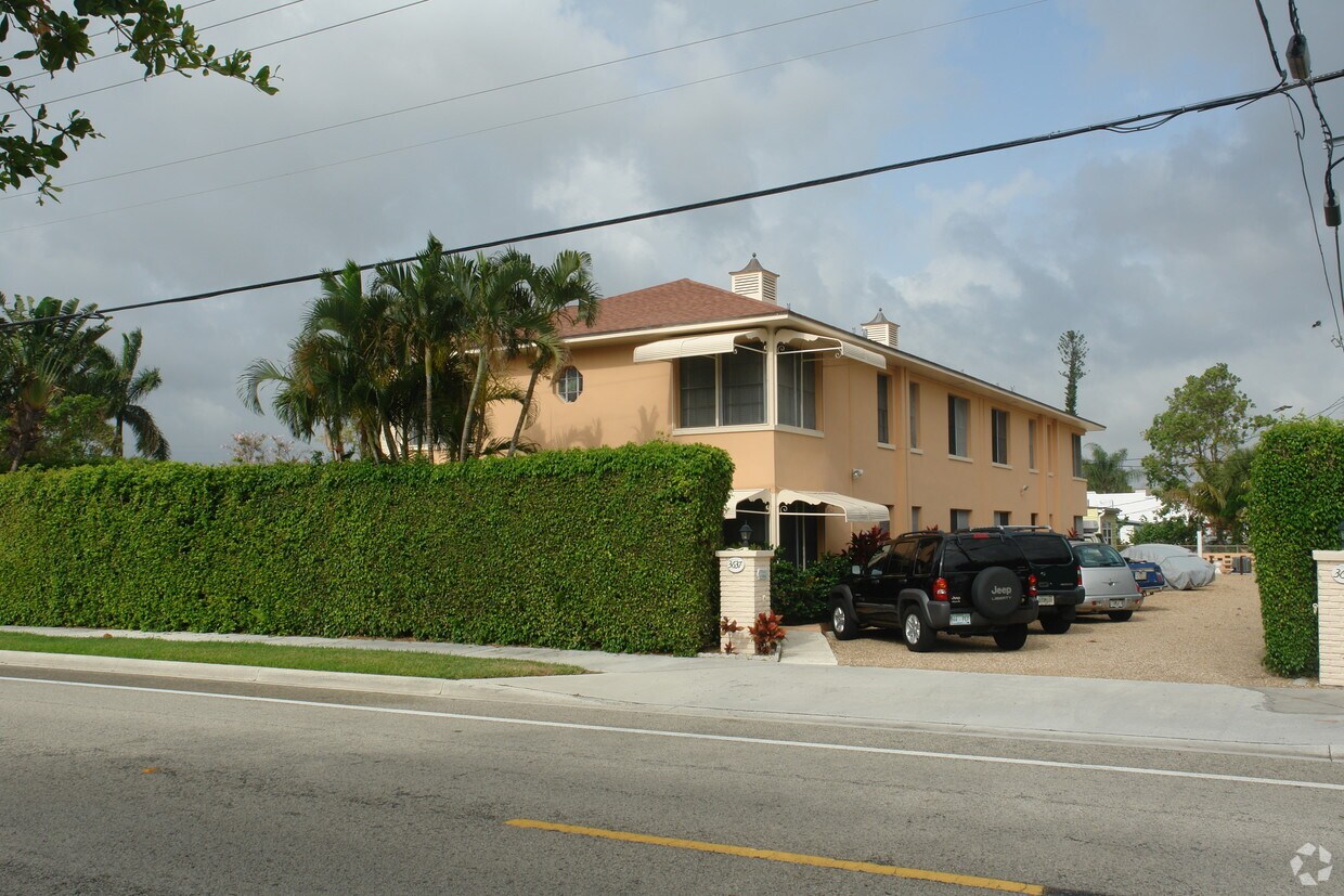 Foto del edificio - 3637 S Olive Ave