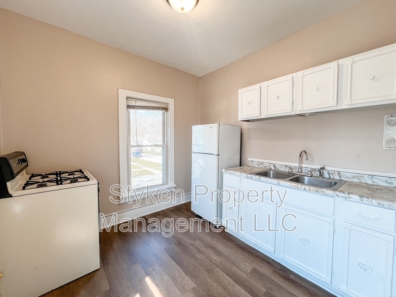 904 S 4th Ave, Kankakee, IL 60901 Condo for Rent in Kankakee, IL