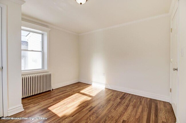 Foto del edificio - 1611 Riverview Terrace