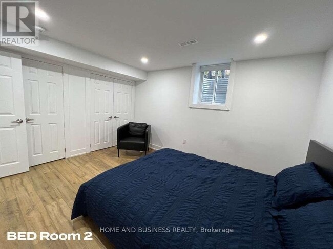 Building Photo - 3208 Colonial Dr