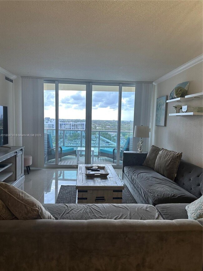 Foto del edificio - 2501 S Ocean Dr
