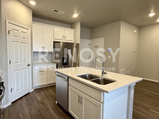Foto del edificio - 11352 W Grand Dr