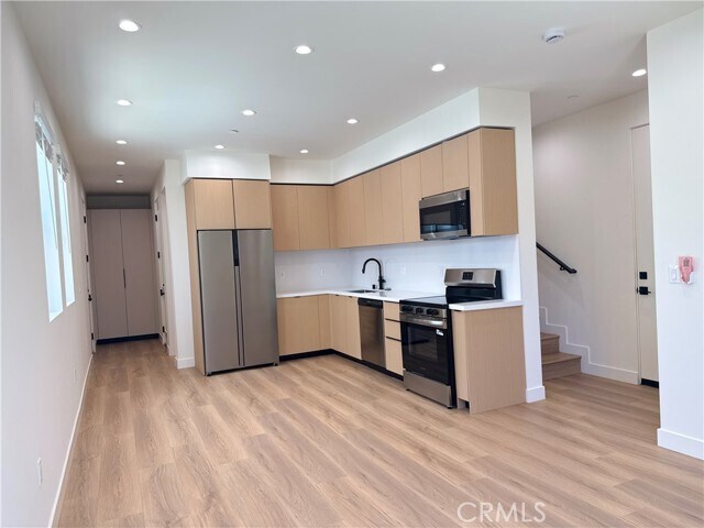Foto del edificio - 4121 Lafayette Pl