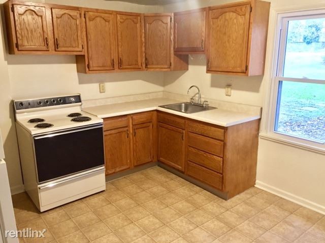 Building Photo - 2 br, 1 bath Townhome - 413 Lincoln Avenue