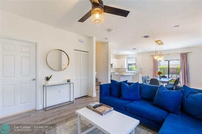 Building Photo - 4637 Caspian Way