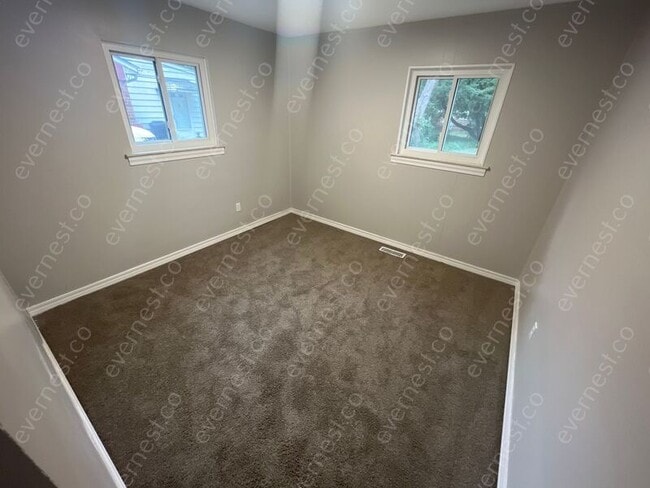 Foto del edificio - 28063 Stuart Ave