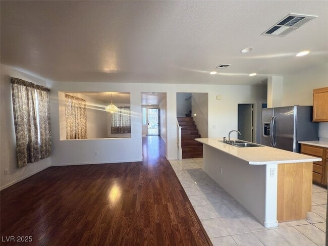 Foto del edificio - 7611 Avila Beach Ave