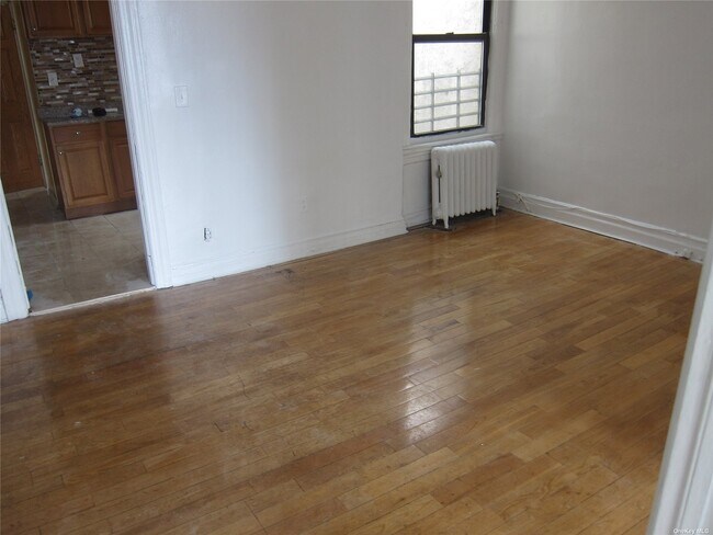 Foto del edificio - 211-65 Jamaica Ave