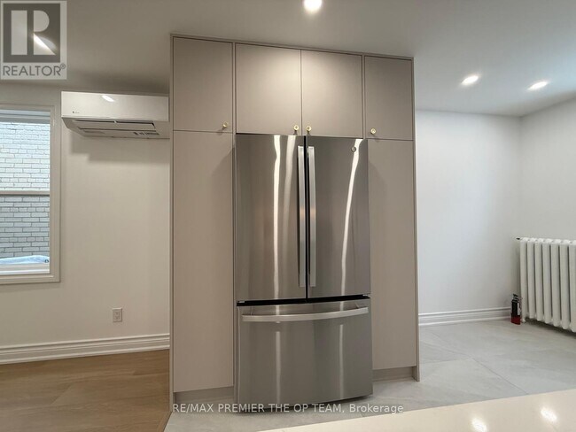 Photo du bâtiment - 54 Vaughan Rd