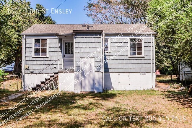 Building Photo - 1321 33rd St Ensley