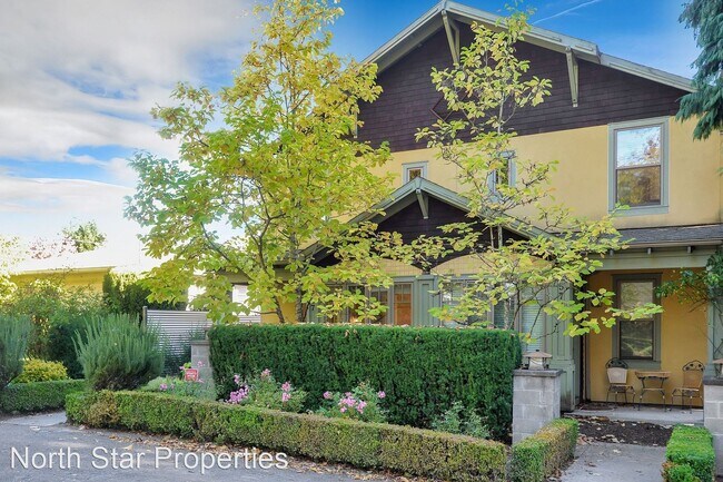 Building Photo - 3 br, 3 bath House - 577 5th St