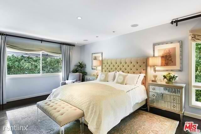Foto del edificio - 9730 Elderidge Dr