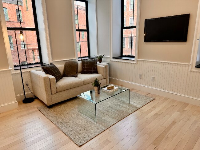 Building Photo - 29 Washington St