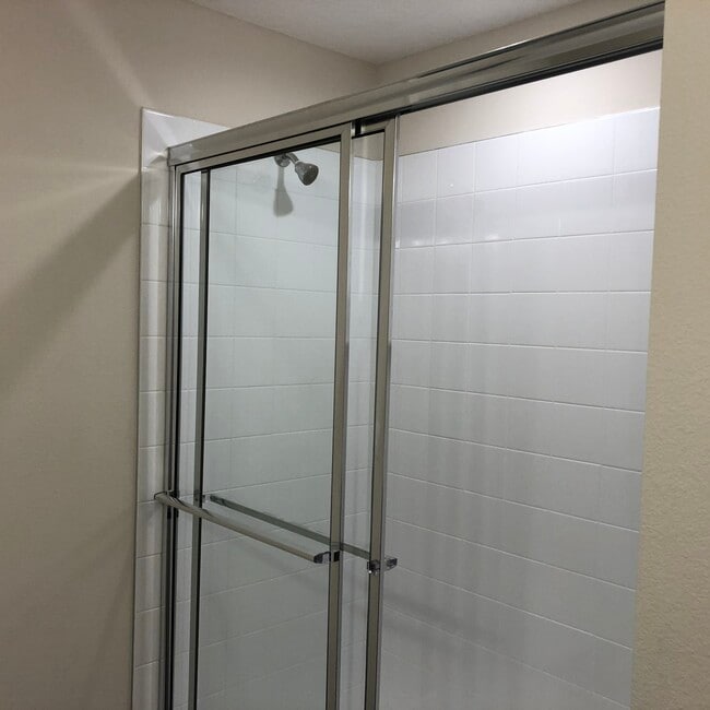 Foto del edificio - 5815 Oleander Dr