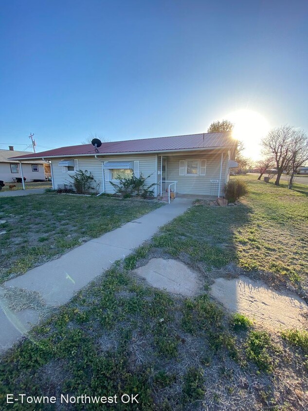 Foto principal - 2 br, 2 bath House - 619 N Holmes