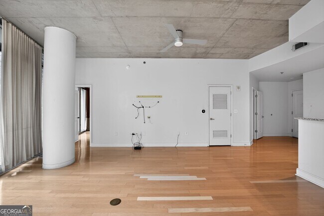 Building Photo - 950 W Peachtree St NW