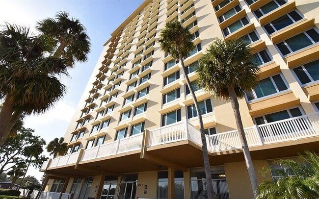 Foto del edificio - 650 E Strawbridge Ave