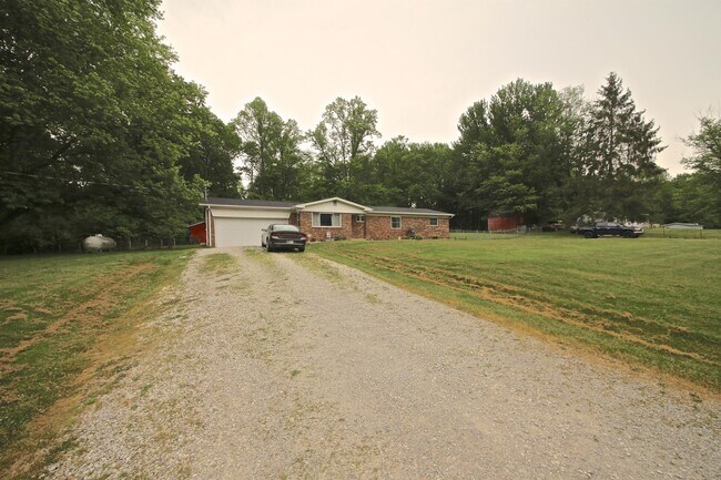Building Photo - 5775 E Robinson Rd
