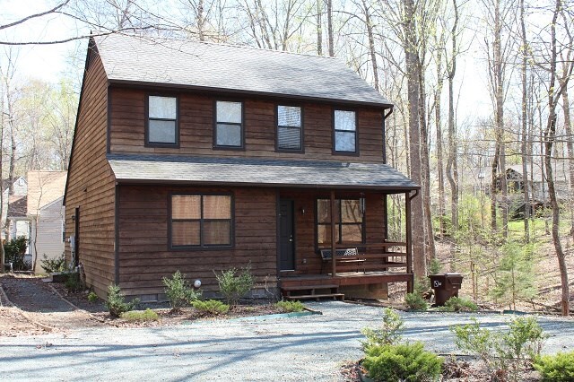 Building Photo - 12 Woodridge Rd