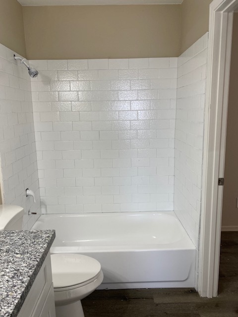 Tub - 375 W Spruell Ave
