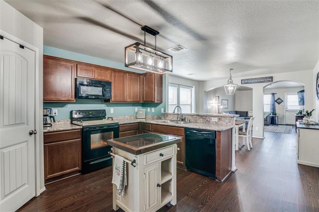 Building Photo - 509 Plum Dr