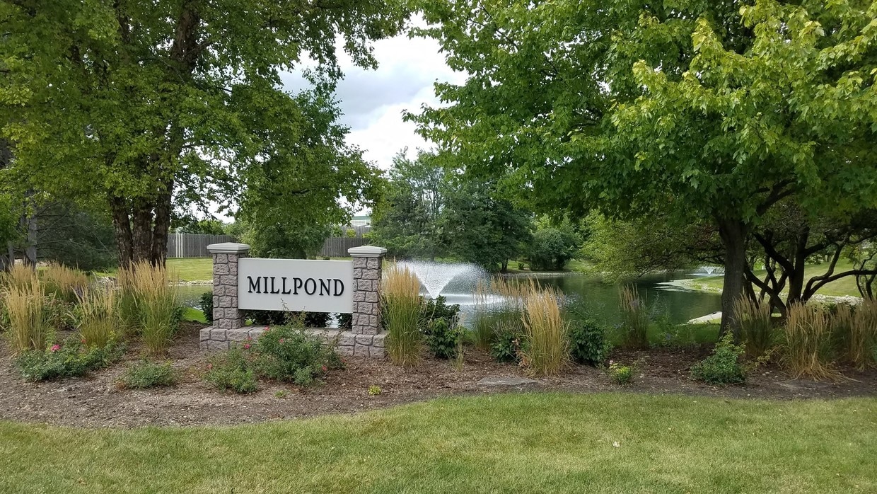 447 Mill St, Batavia, IL 60510 Townhome Rentals in Batavia IL