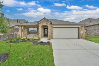 Building Photo - 3609 Oakvale Dr
