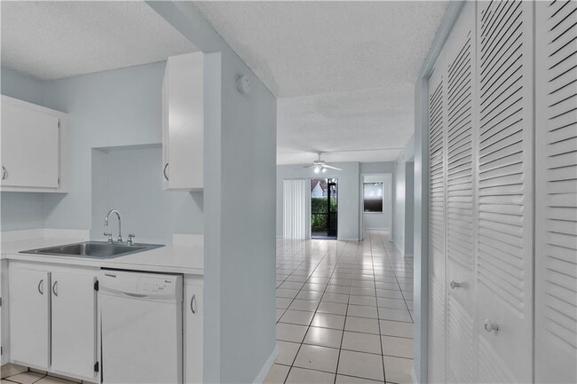 7406 Woodmont Ter