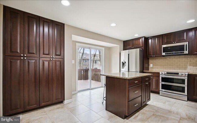 Foto del edificio - 3970 Burning Bush Ct