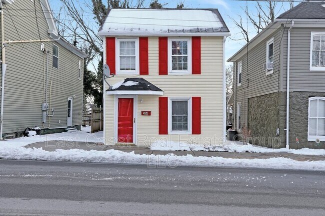Building Photo - 308 S Raleigh St