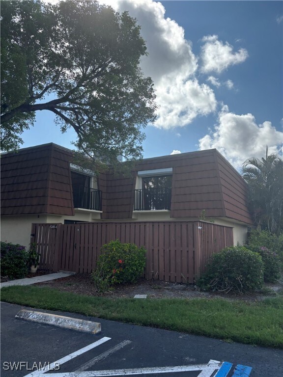 Foto del edificio - 5245 Cedarbend Dr