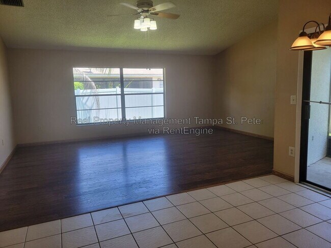 Foto del edificio - 2024 Sheffield Ct