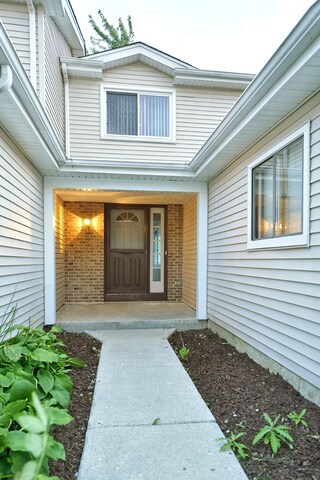 Building Photo - 1499 Chippewa Trail
