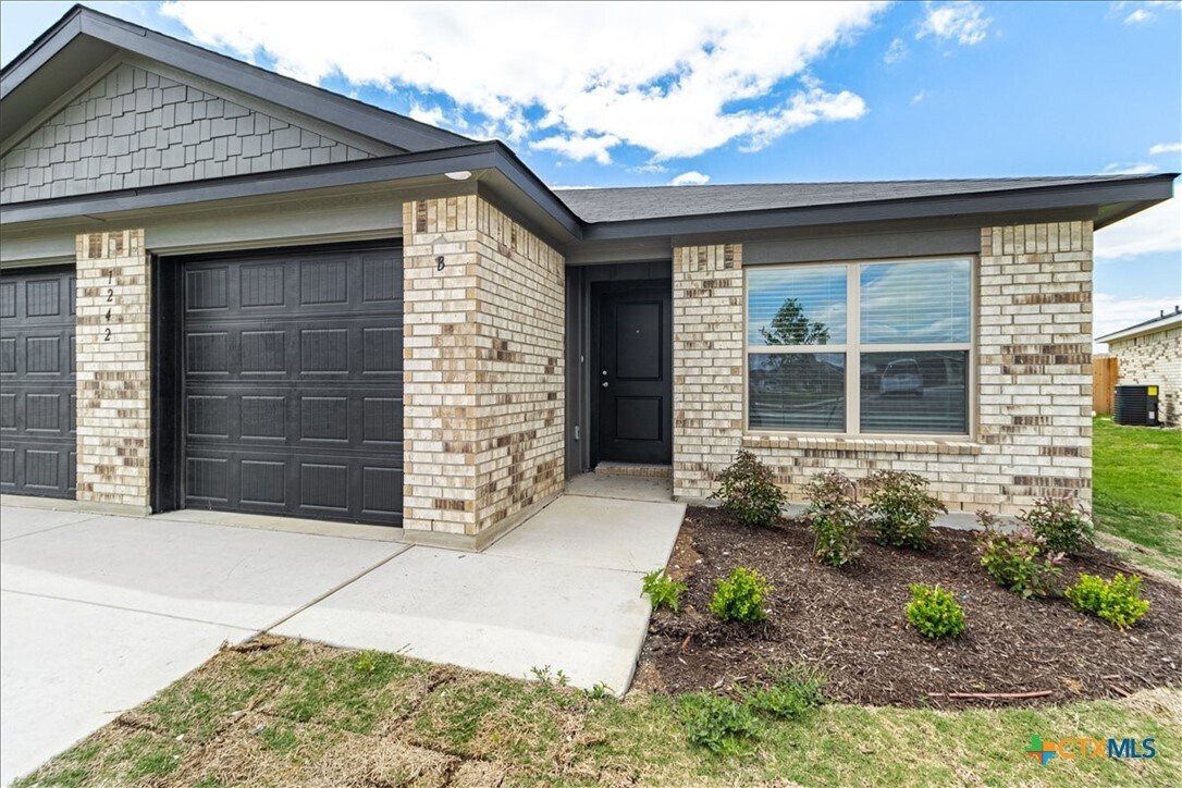 Foto principal - 1242 Lehmann Dr