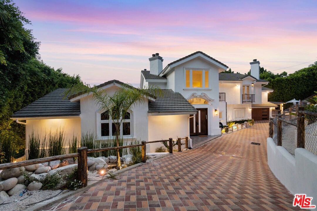 Foto principal - 3876 Eureka Dr