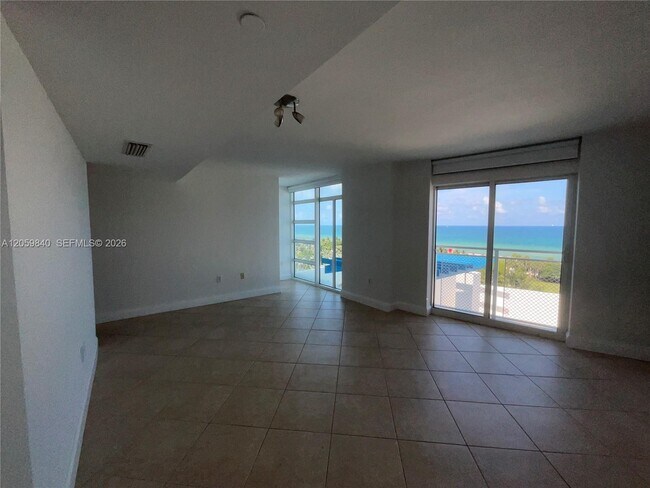 Foto del edificio - 7600 Collins Ave