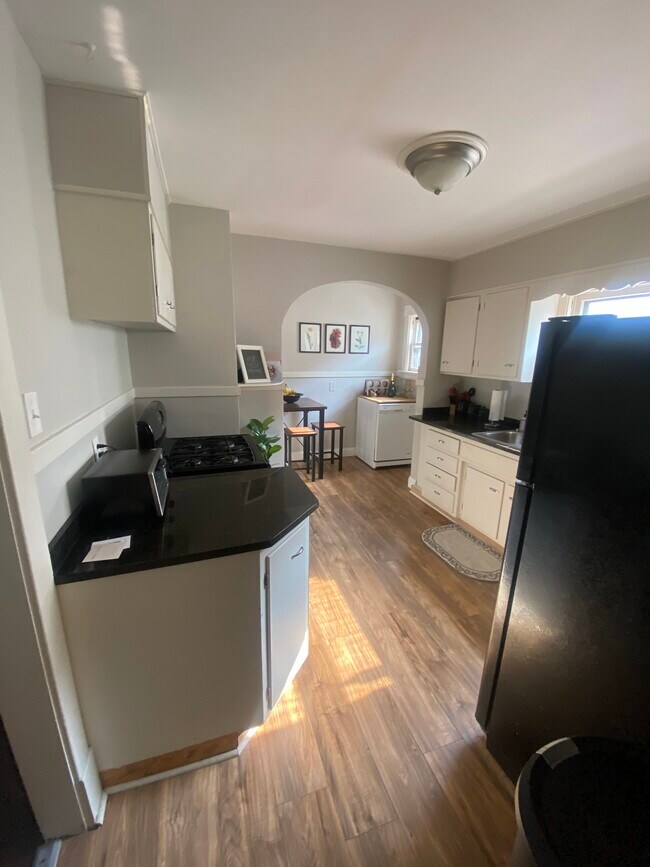 Kitchen - 291 Hartwell Rd